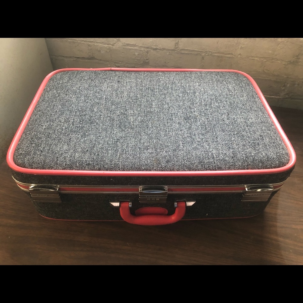 Vintage Tweed Skyway Suitcase